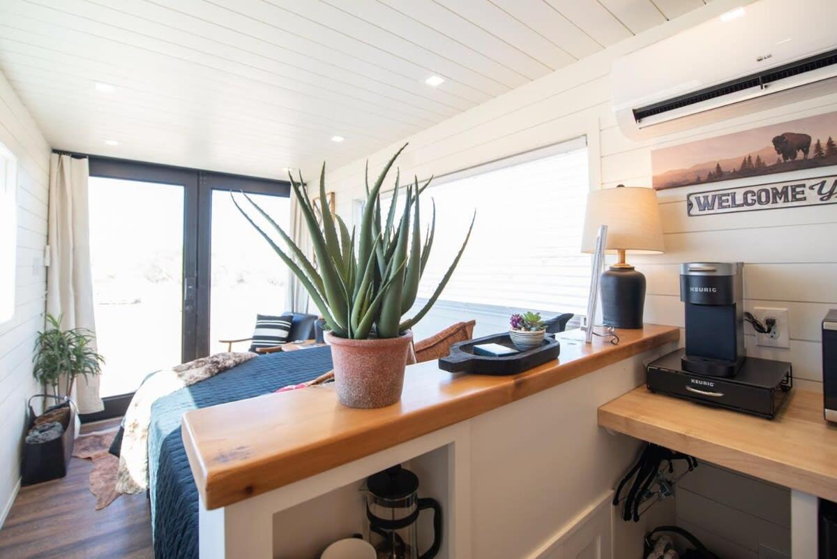 New The Buffalo-Shipping Container In 알파인 외부 사진